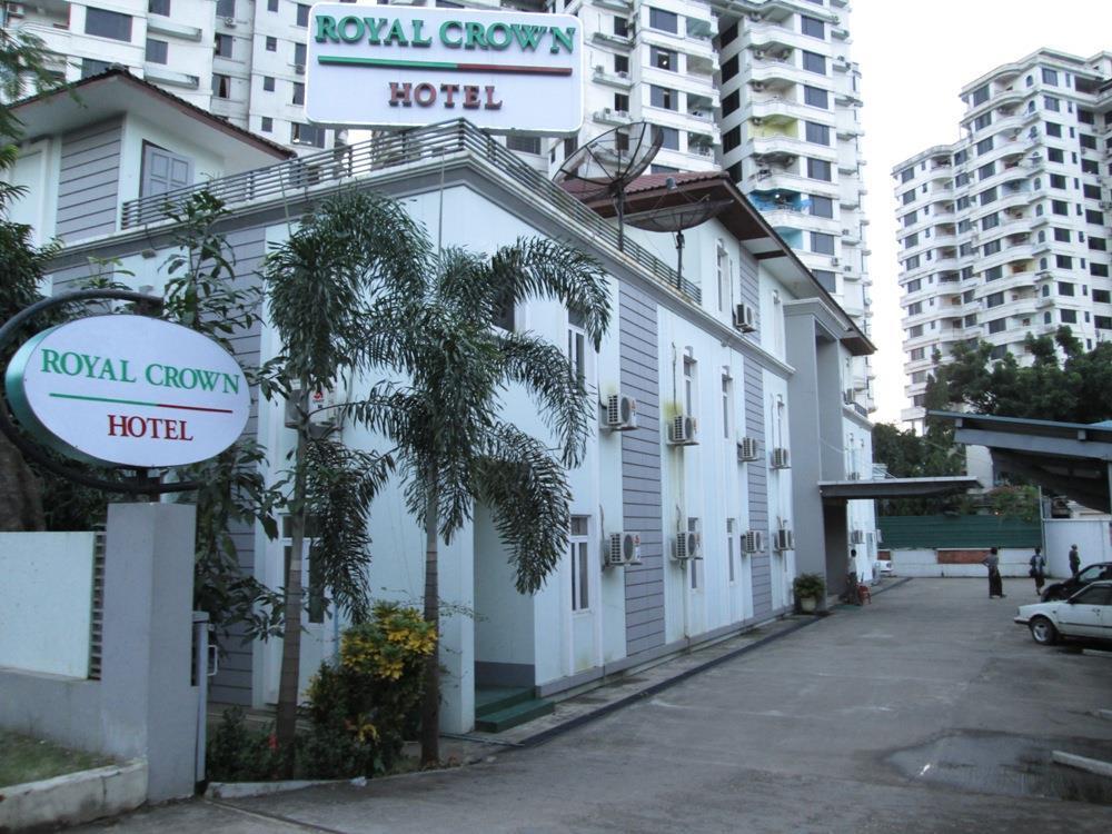 Royal Crown Hotel Yangon Esterno foto